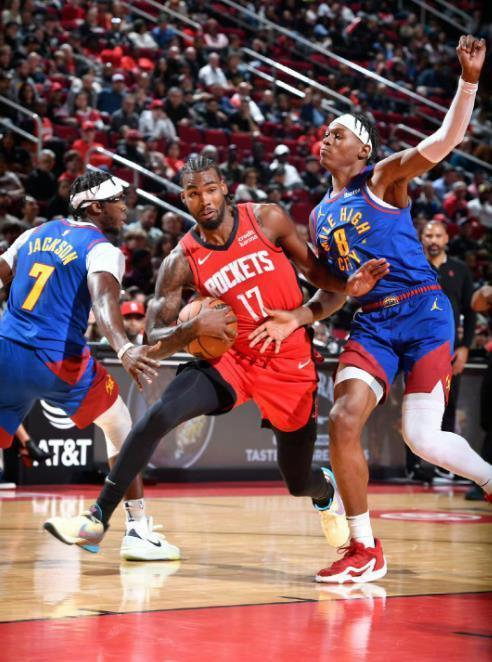 火箭队轮换策略调整 伊森心态问题成关键因素