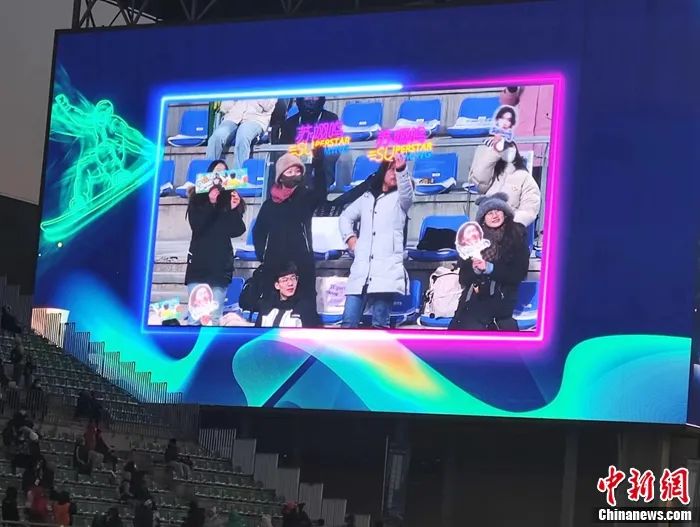 苏翊鸣首夺国际雪联单板滑雪大跳台世界杯冠军