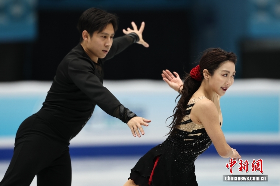 隋文静韩聪带伤摘银无缘四大洲赛冠军